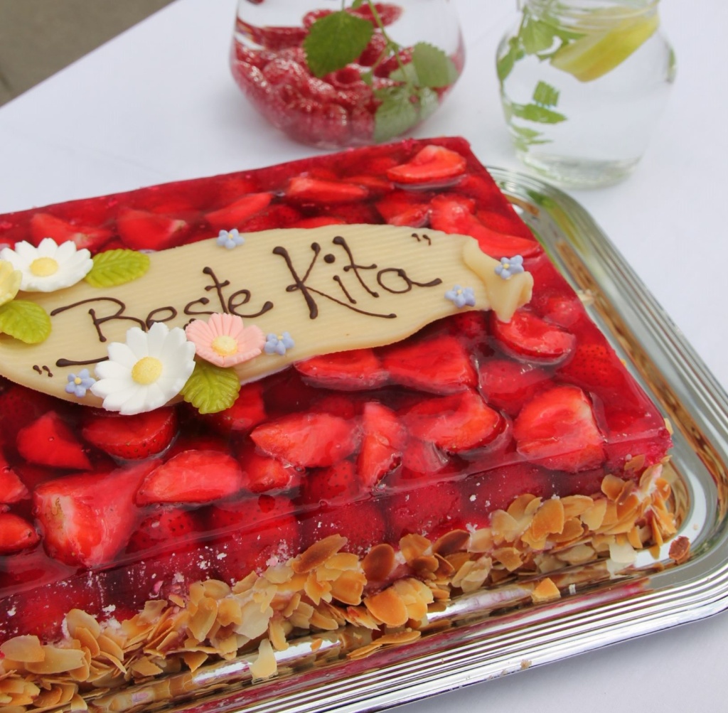 Kuchen mit Schrift "Beste Kita"